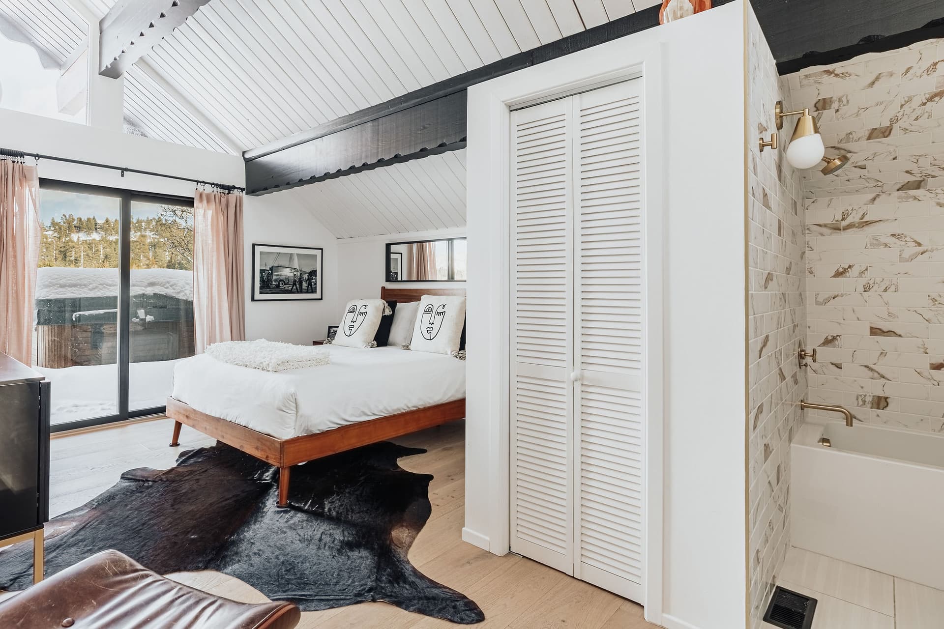 Little Pine Chalet - Image 8