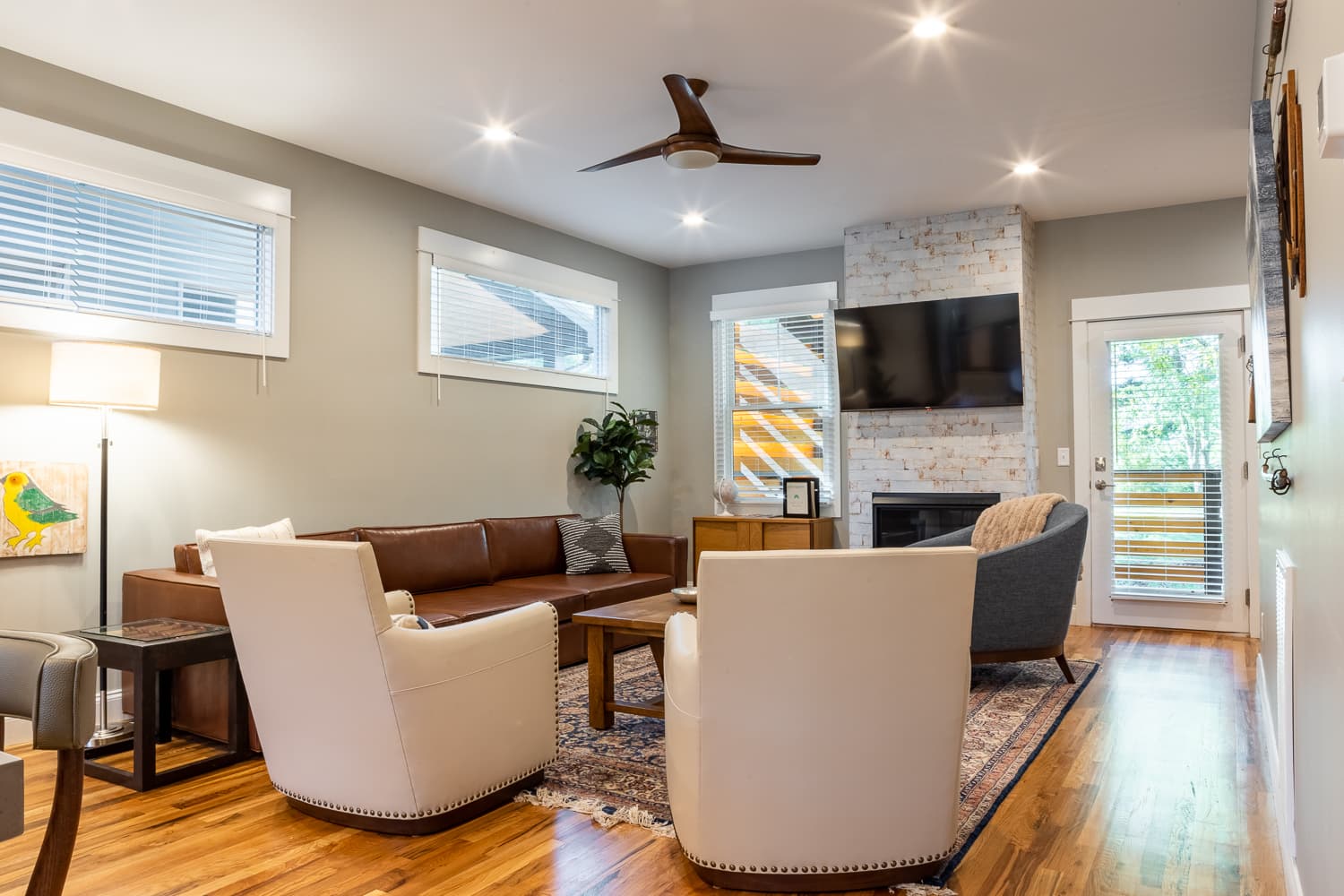 Little Sparrow - Image 45