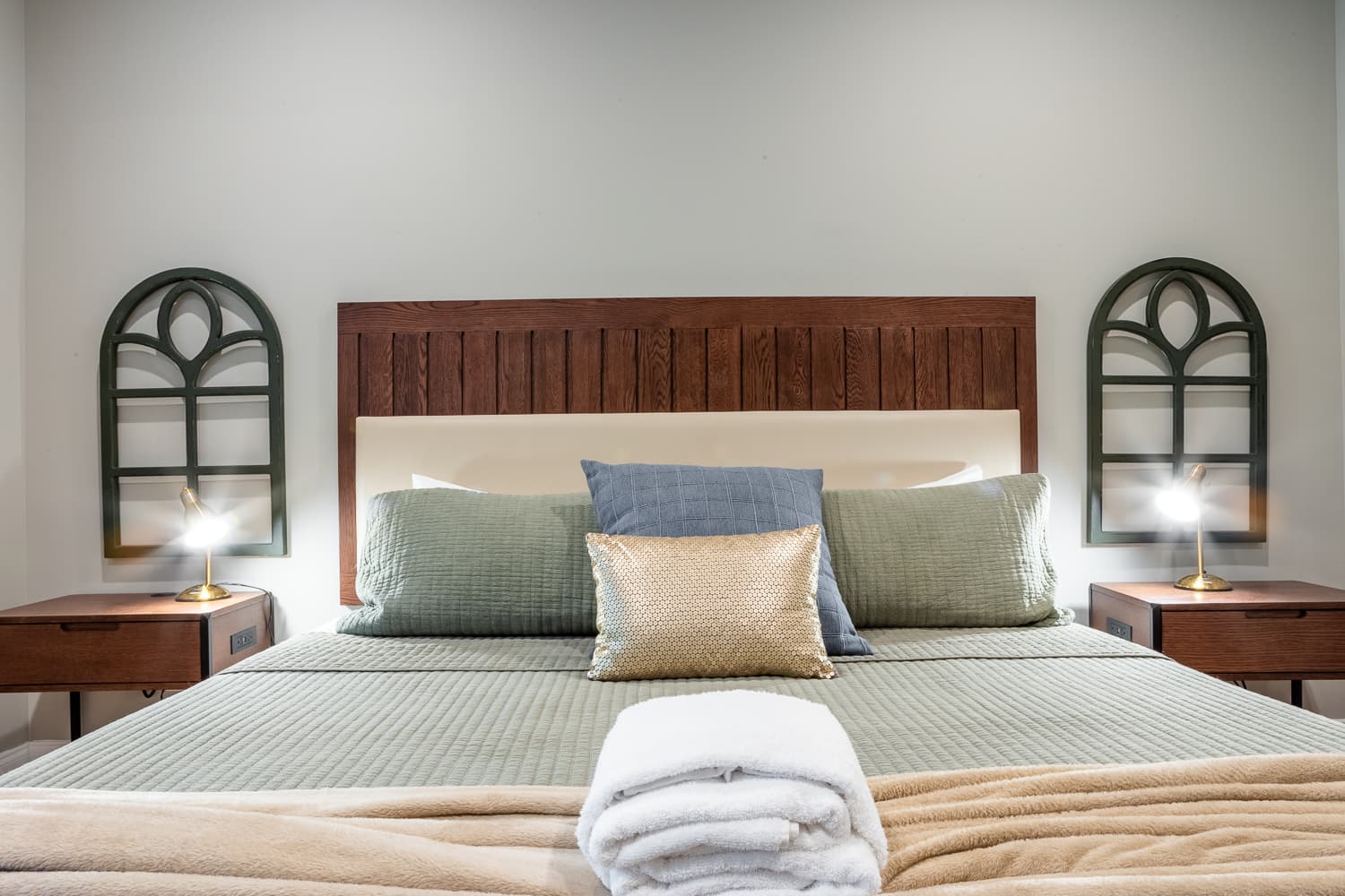 Little Sparrow - Image 21