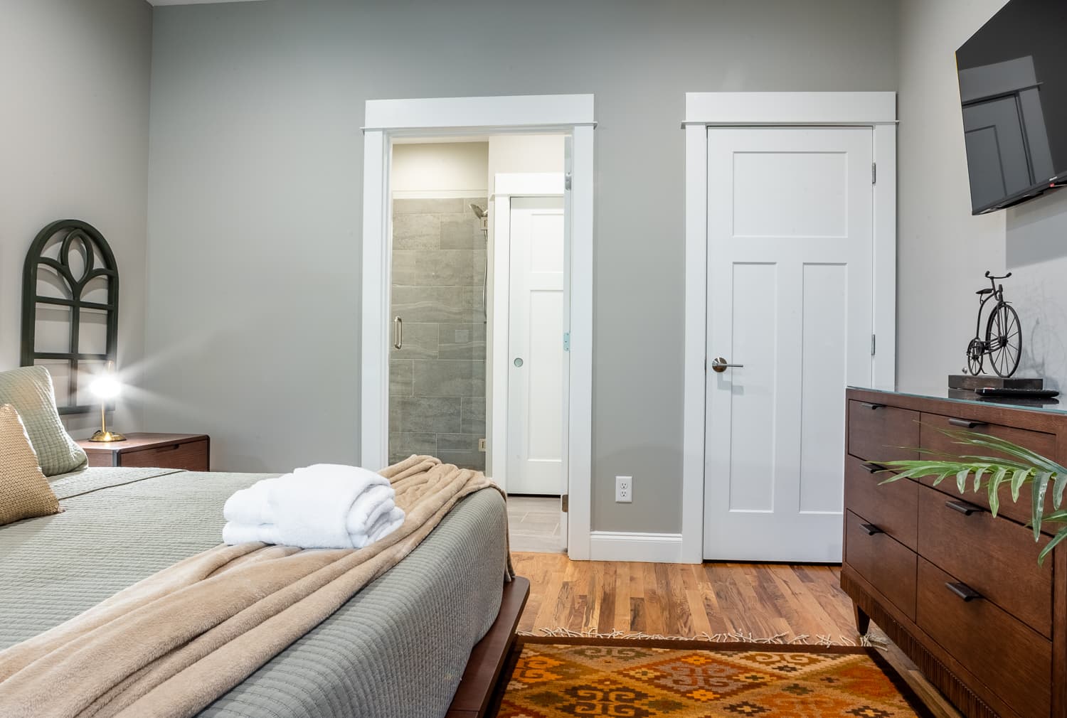 Little Sparrow - Image 22