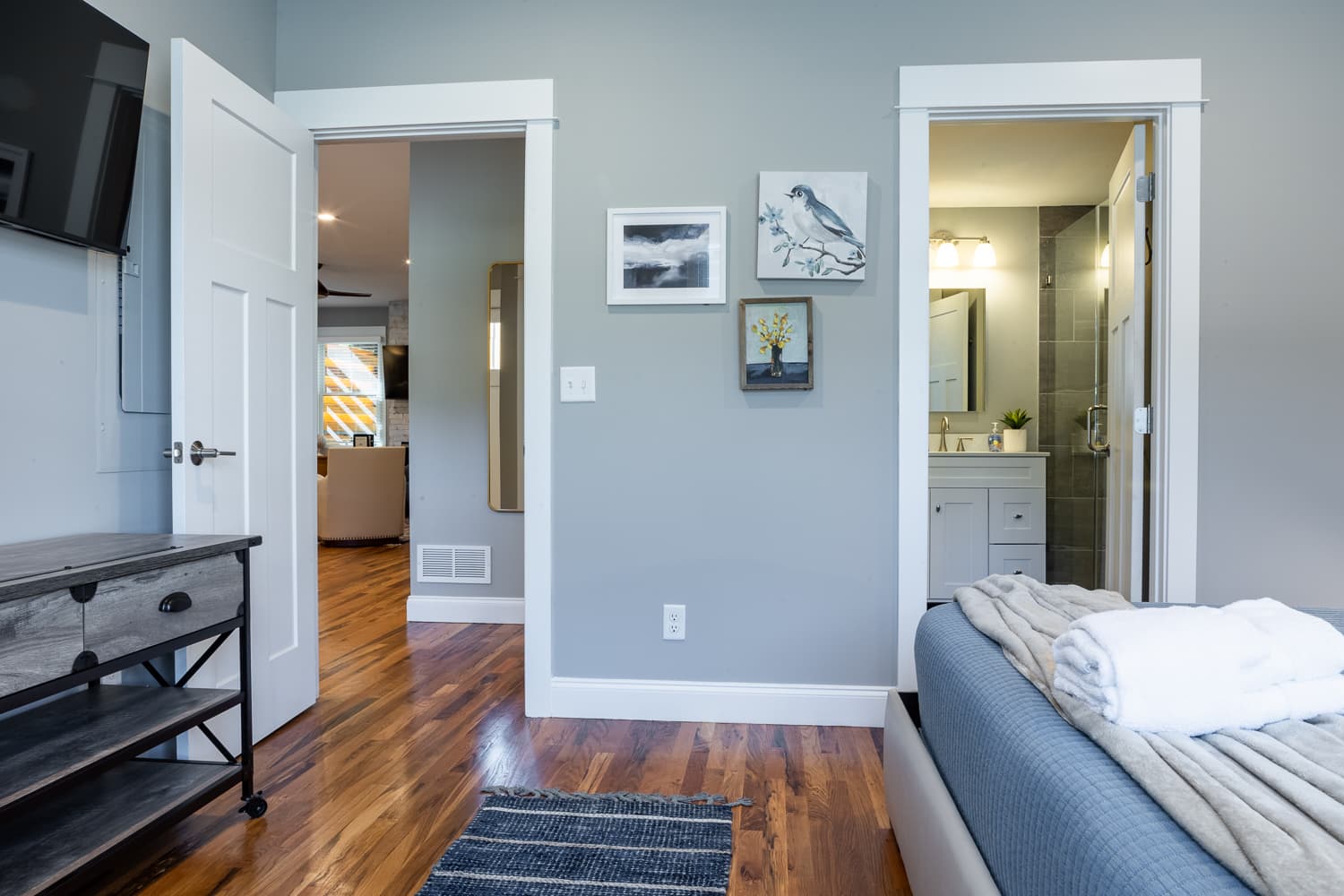 Little Sparrow - Image 26