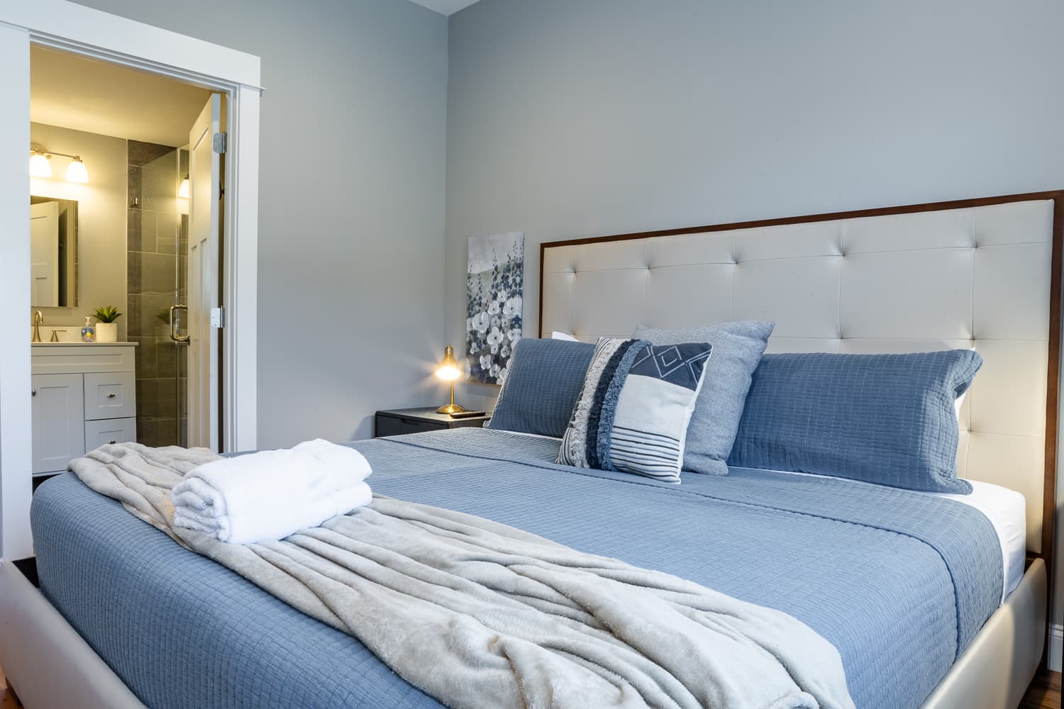 Little Sparrow - Image 27