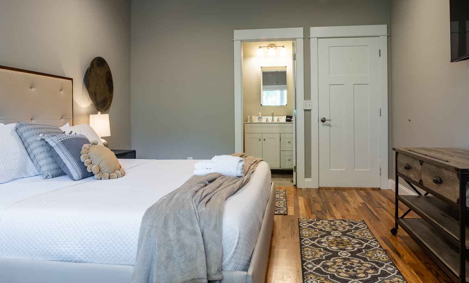 Little Sparrow - Image 33