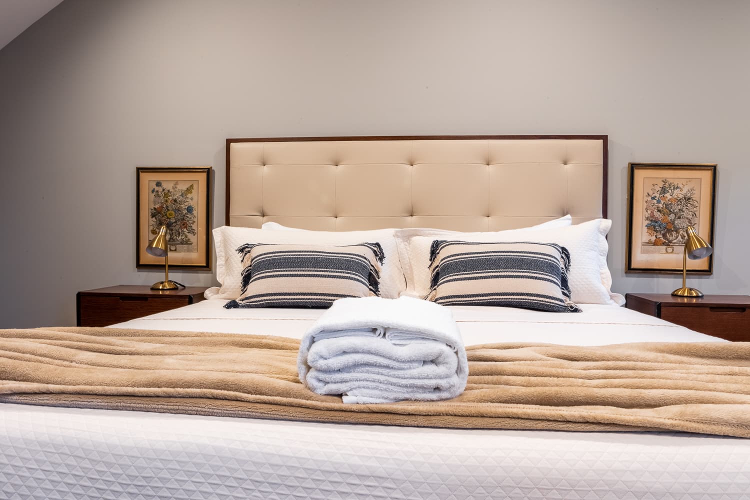 Little Sparrow - Image 36