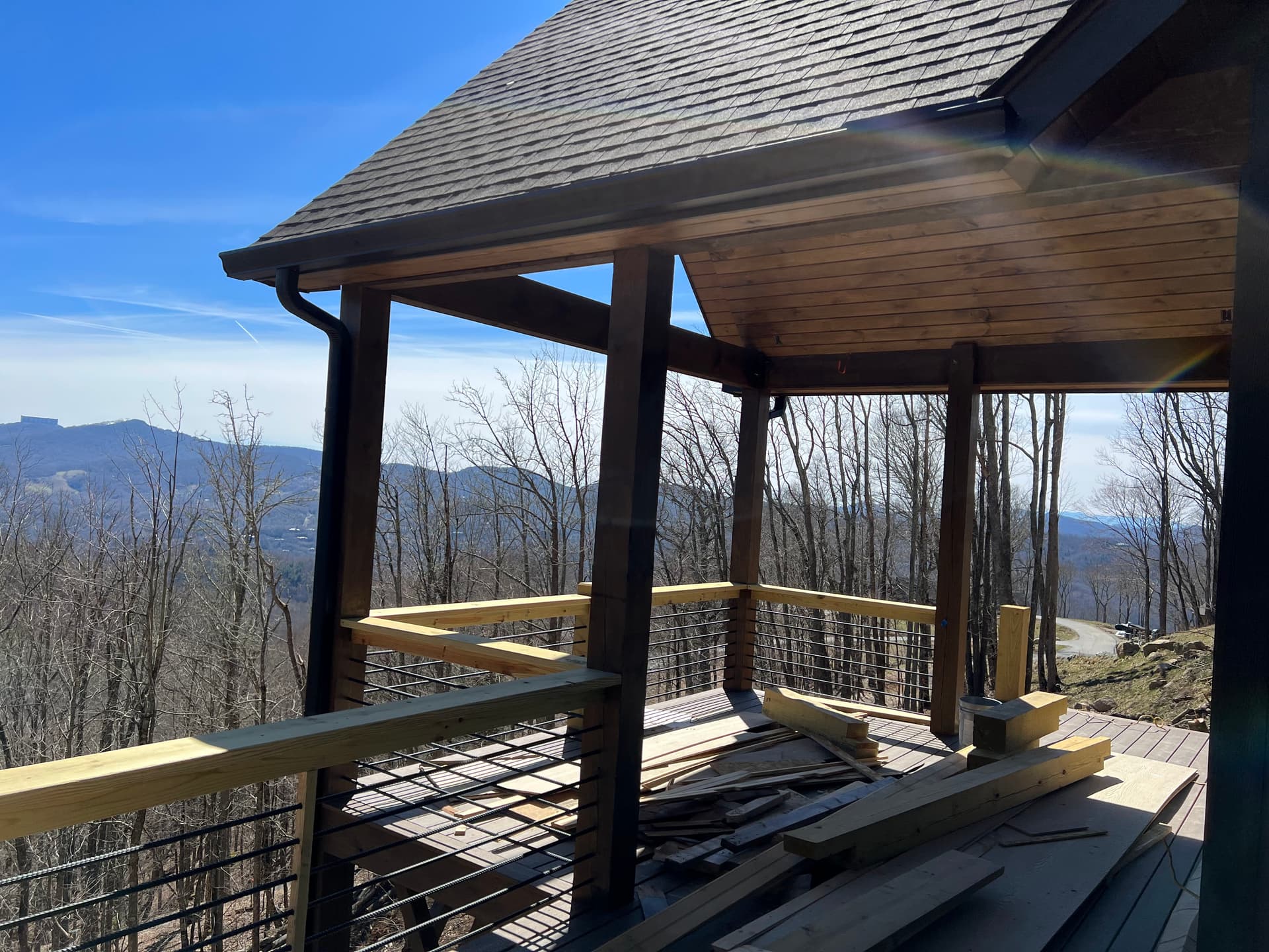 Livin' Lodge - Image 24