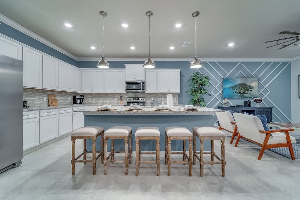 Living Large on Lelani - Image 5