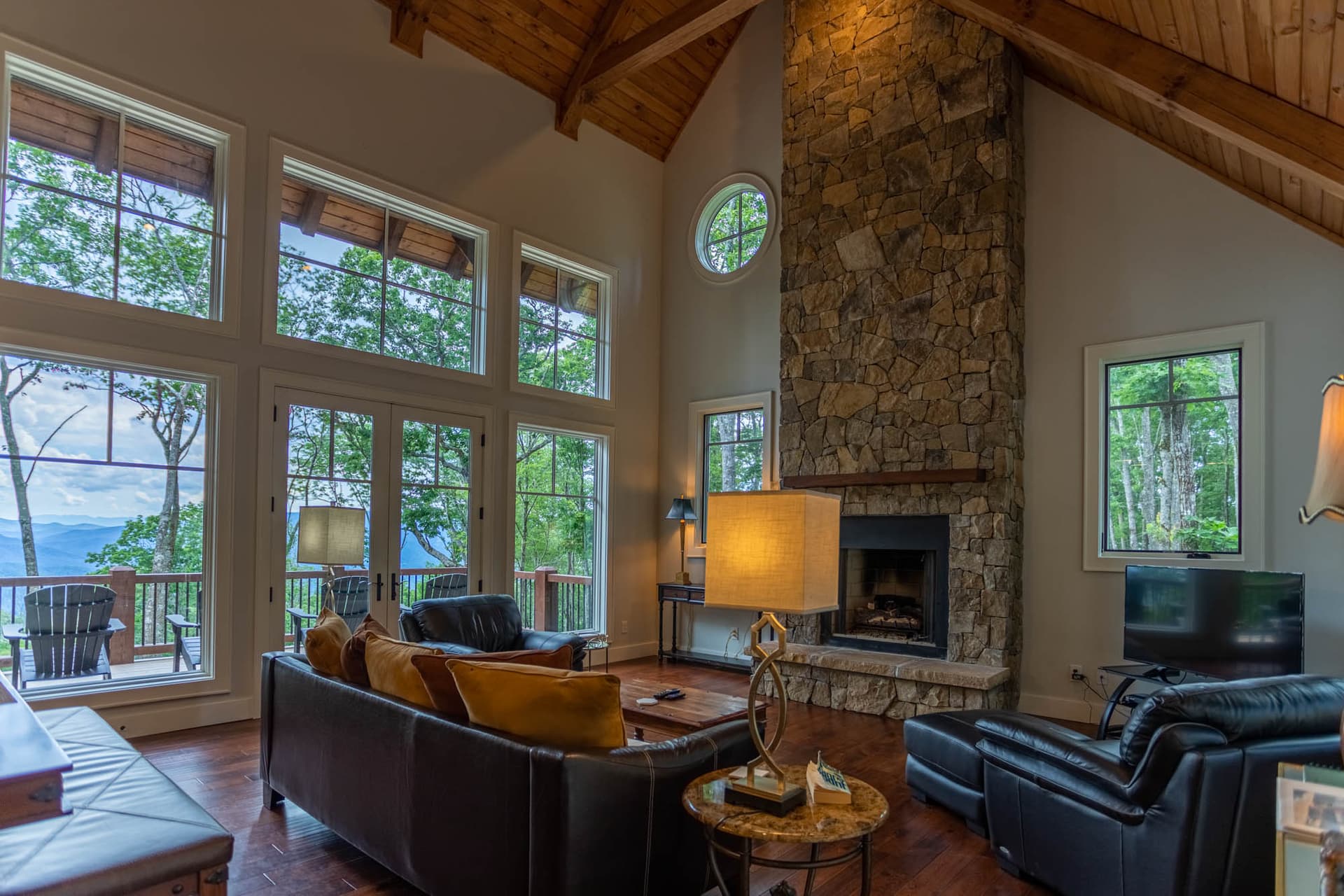 Longview House - Image 2