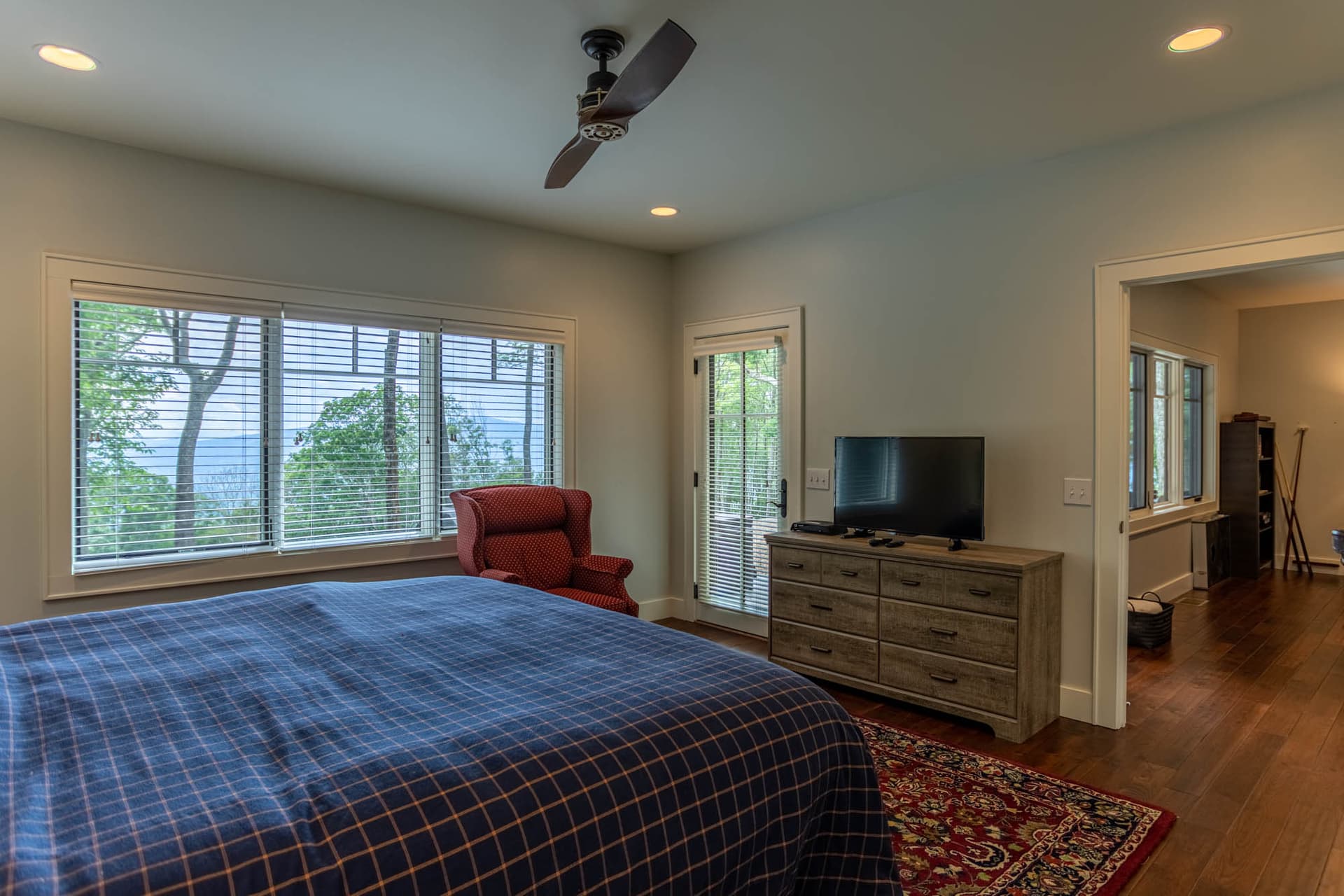 Longview House - Image 29