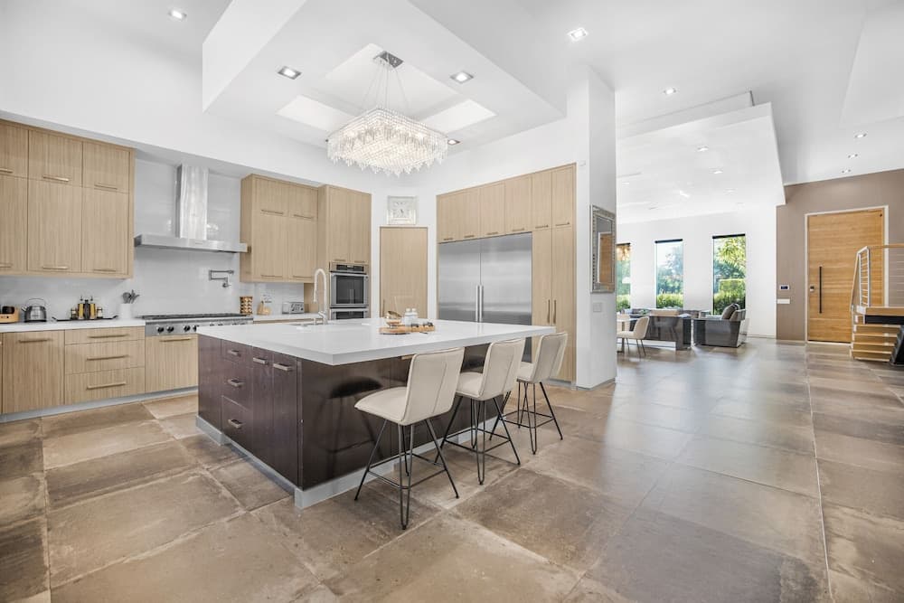 Louise Modern - Image 14