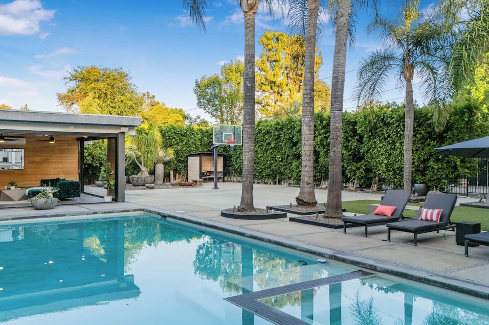 Louise Modern - Image 17