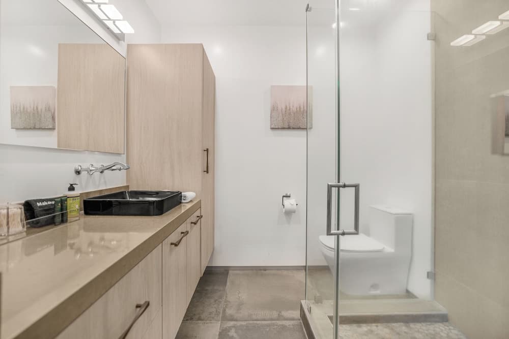 Louise Modern - Image 22