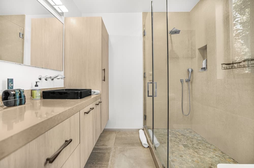 Louise Modern - Image 23