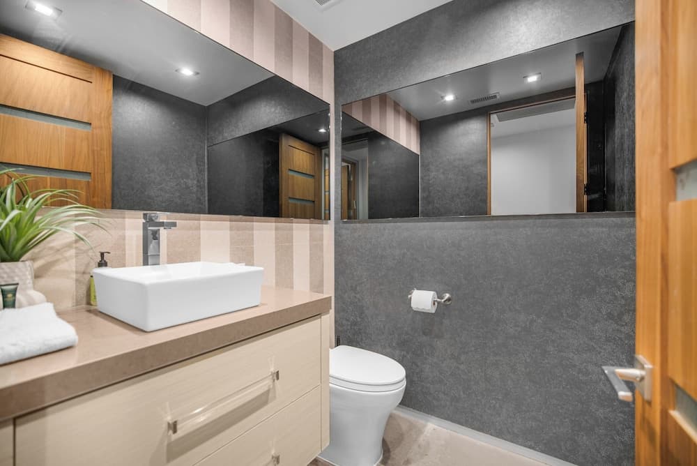 Louise Modern - Image 27