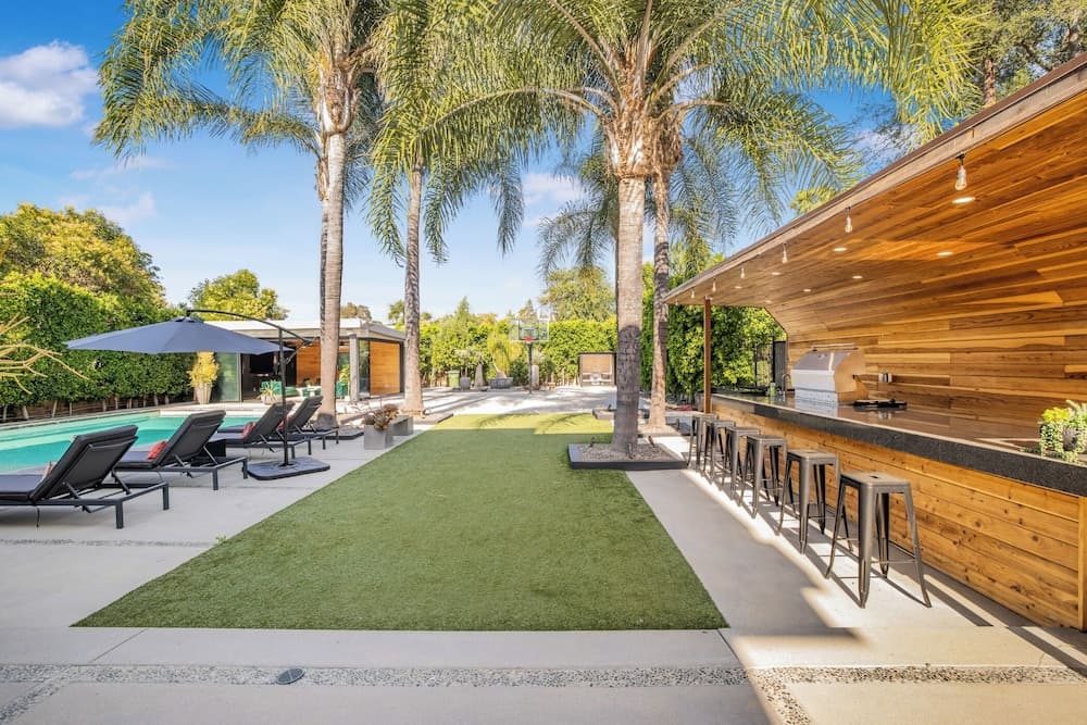 Louise Modern - Image 55