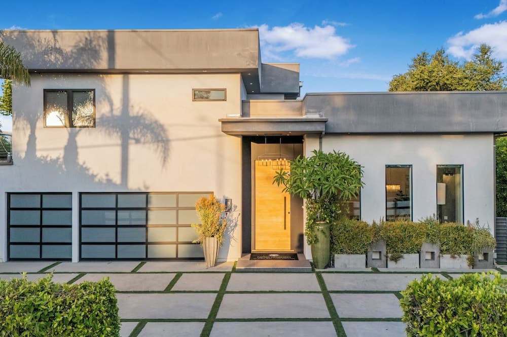 Louise Modern - Image 61