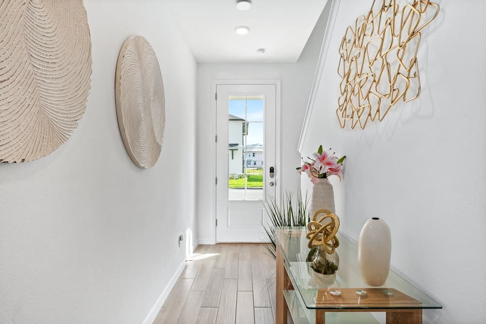 Lovely Townhome - Image 8