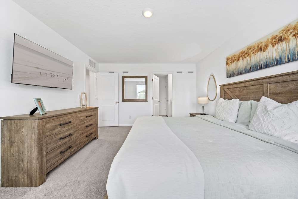 Lovely Townhome - Image 12