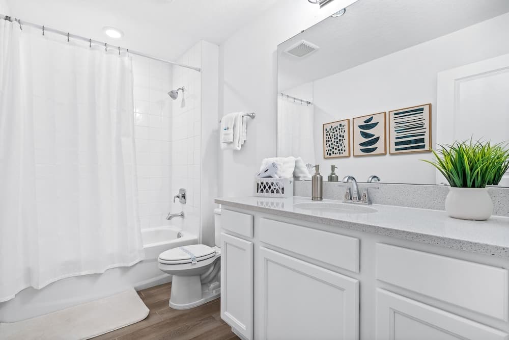 Lovely Townhome - Image 20