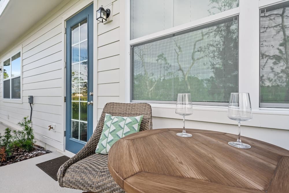 Lovely Townhome - Image 25