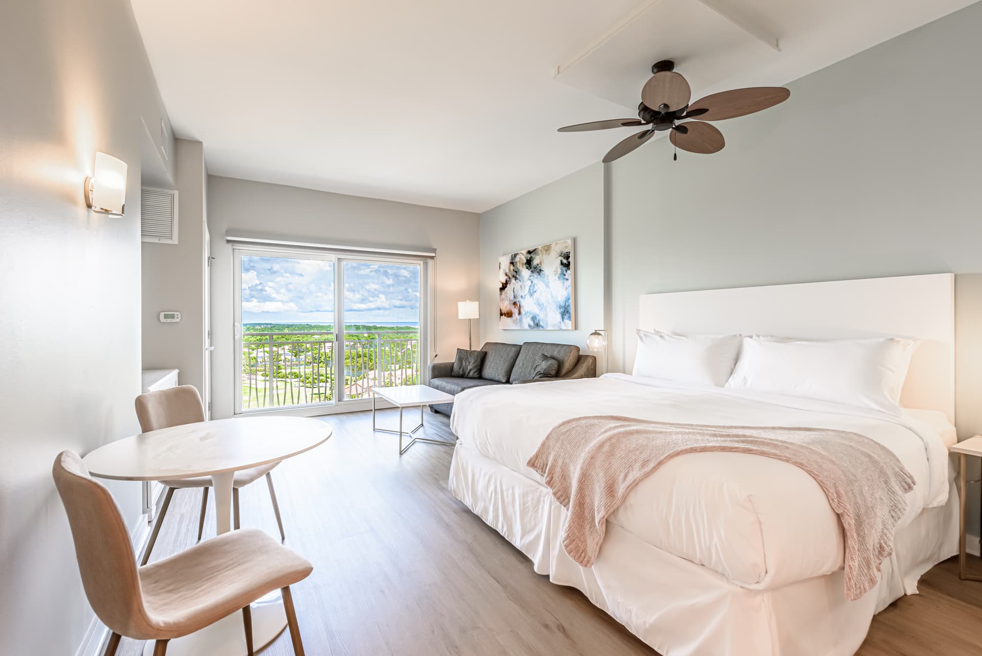 Lagoon Residence - Image 2