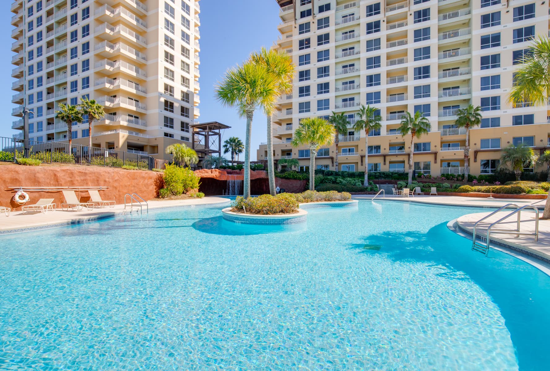 Luau I #7202/7204 - Image 33