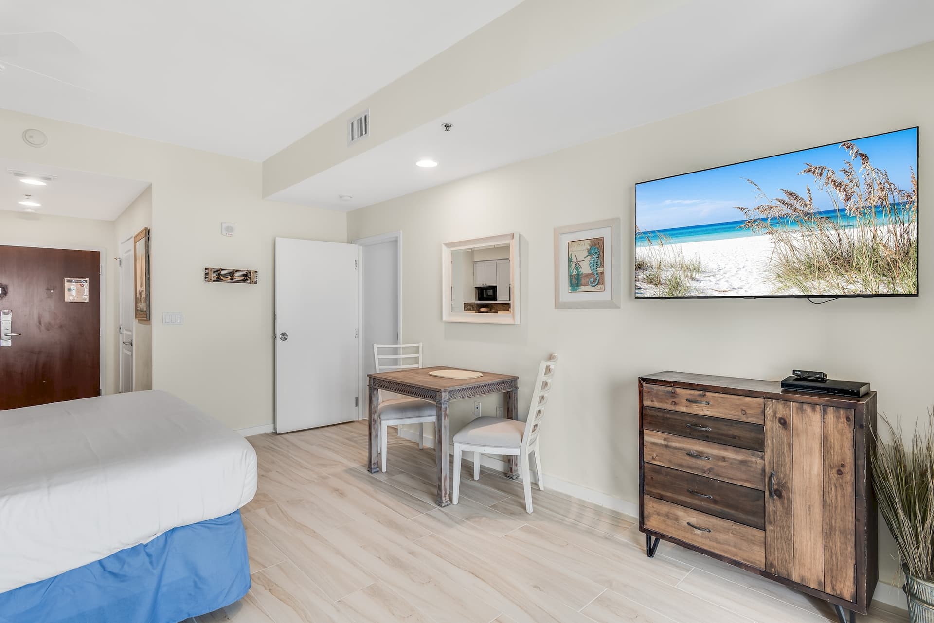 Miramar Residence - Image 3