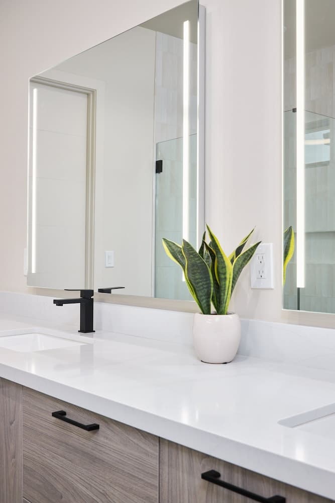 Luna Luxe - Image 18