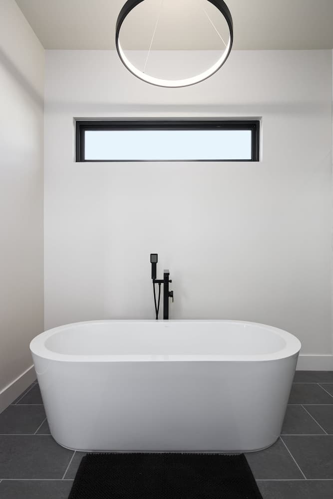 Luna Luxe - Image 20