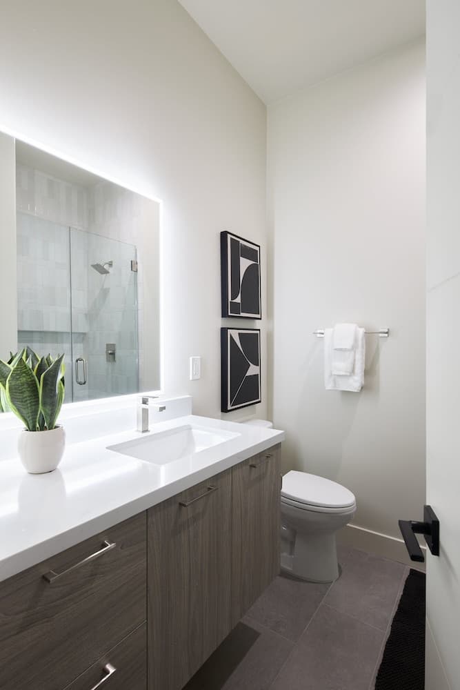 Luna Luxe - Image 31