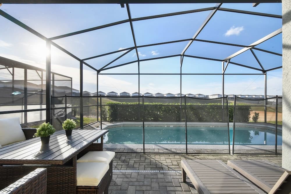 Aloha Grande - Image 37