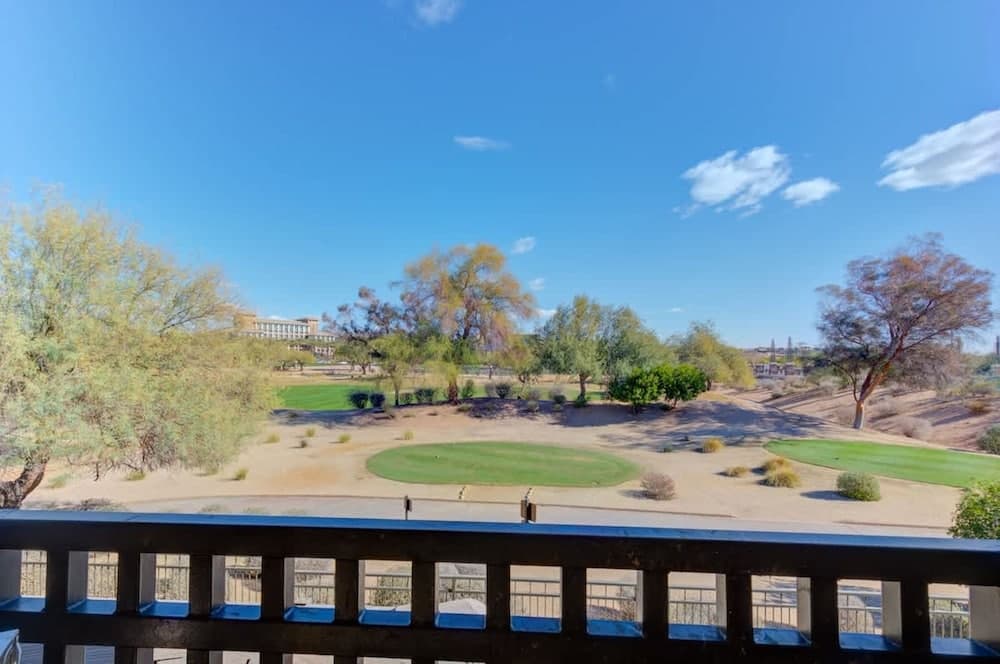 Lux Scottsdale Condo #2095 - Image 2