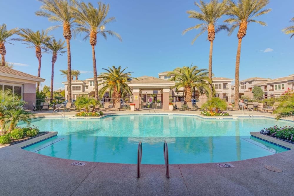 Lux Scottsdale Condo #2095 - Image 3