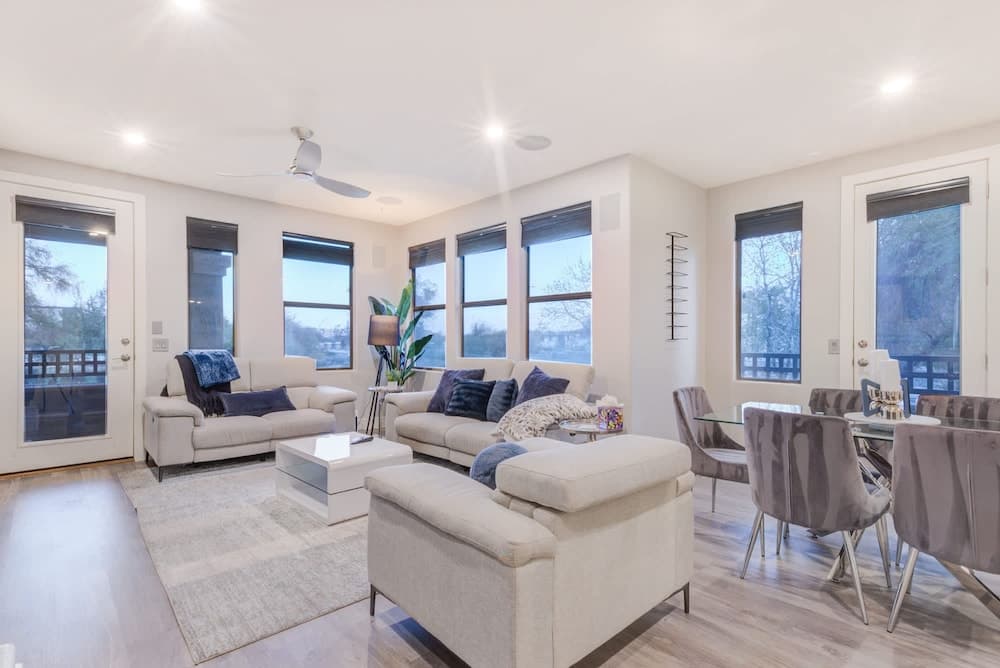 Lux Scottsdale Condo #2095 - Image 4