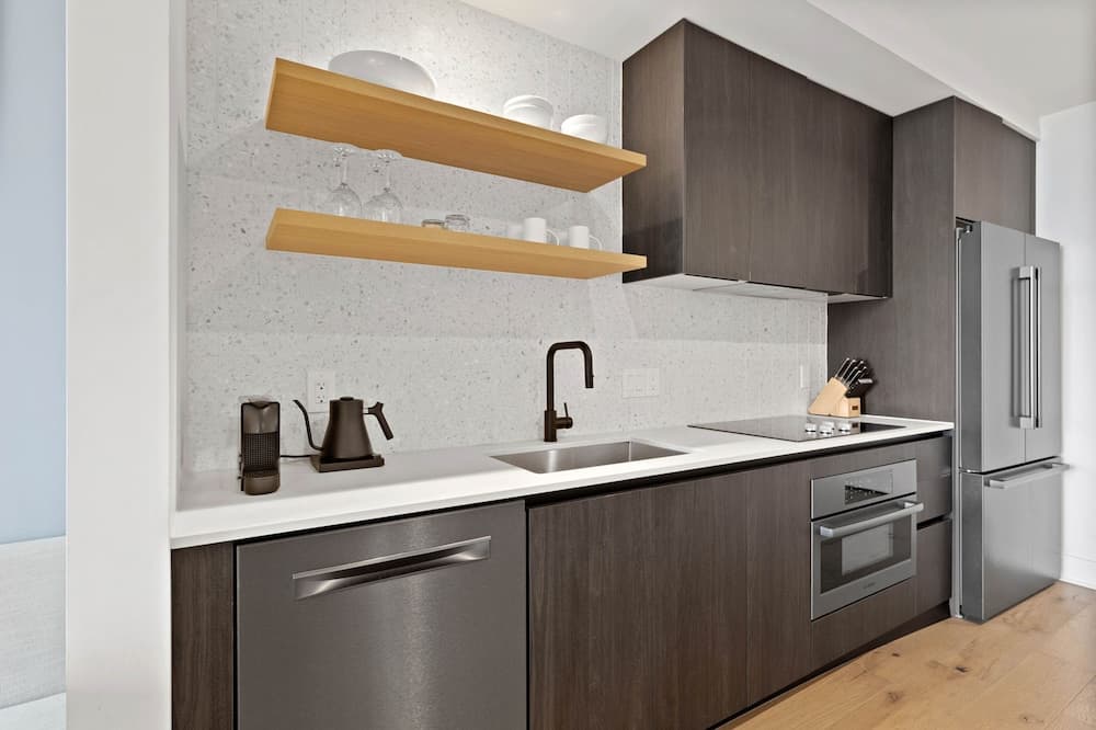 Luxe Condo in Downtown Austin - Image 10