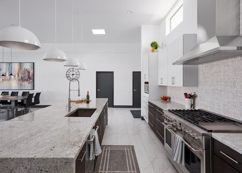 Modern Mansion - Image 17