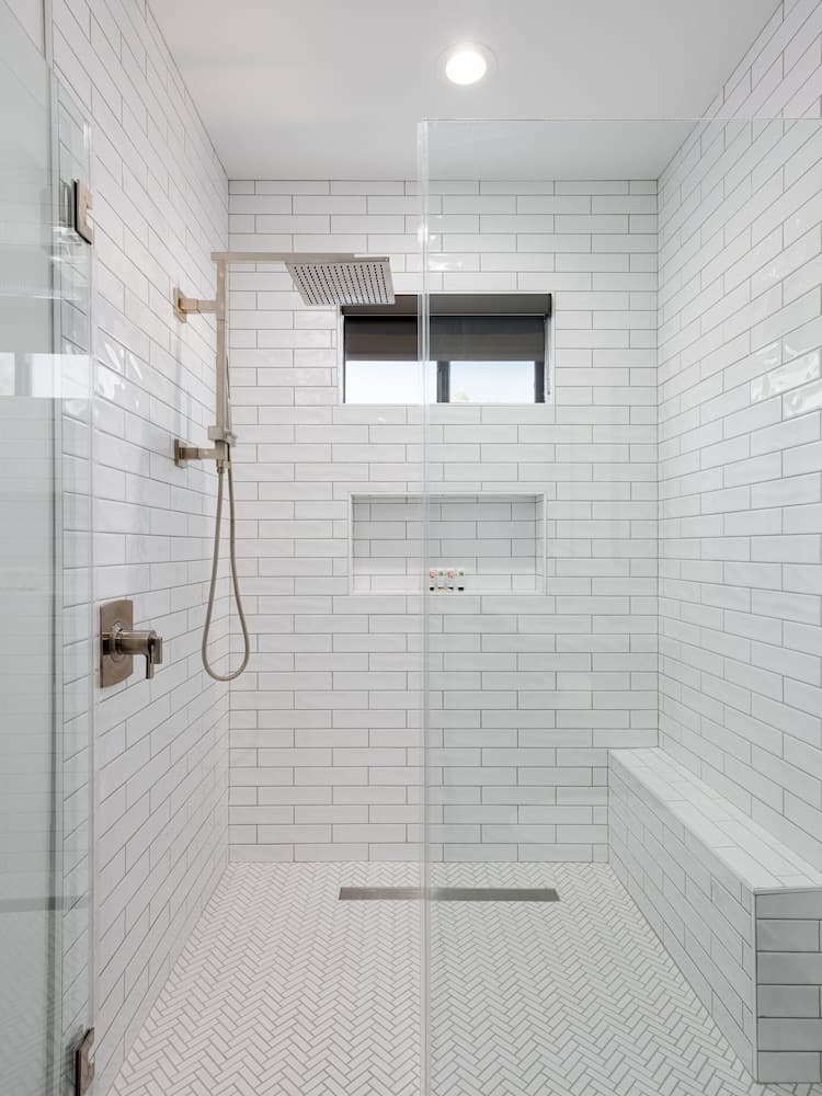 Modern Mansion - Image 31