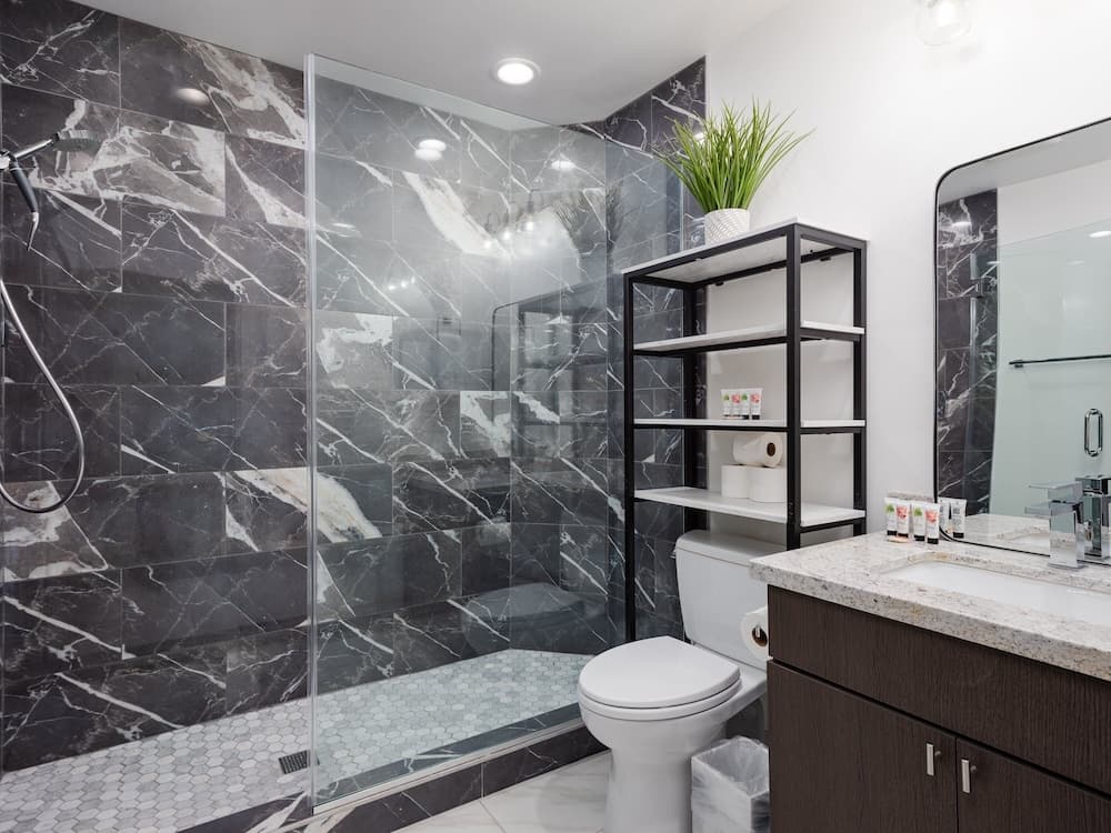 Modern Mansion - Image 47