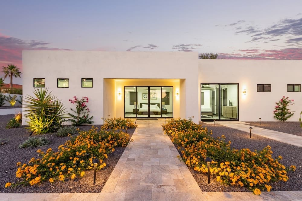 Modern Mansion - Image 54