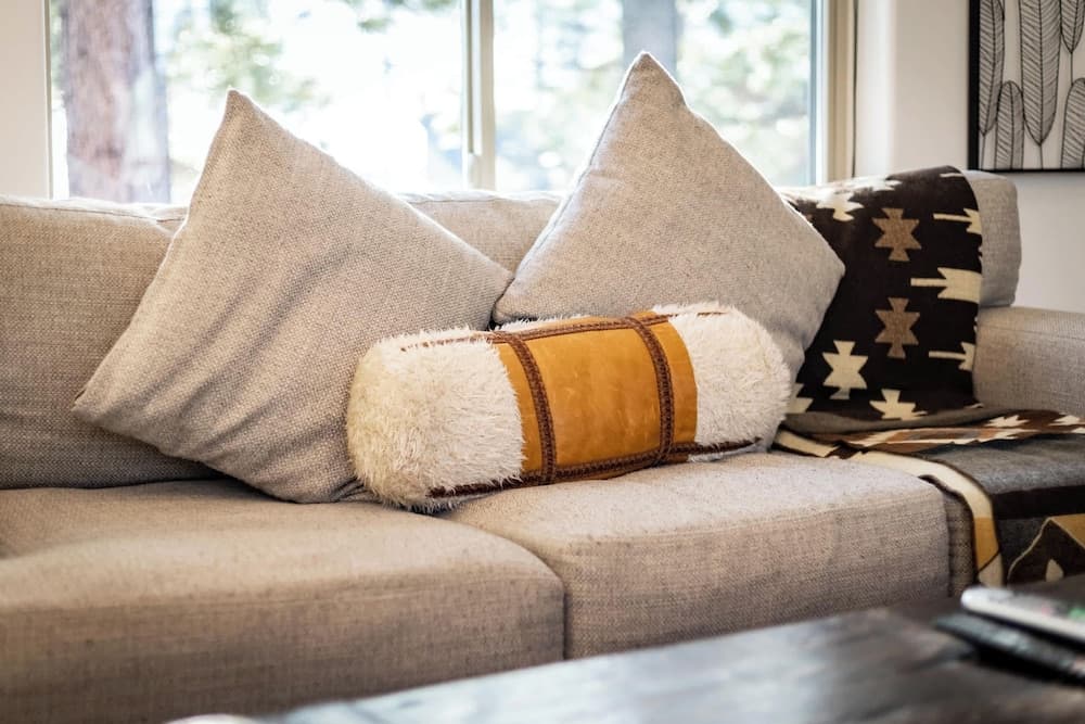 Luxe Mountain Chalet - Image 26