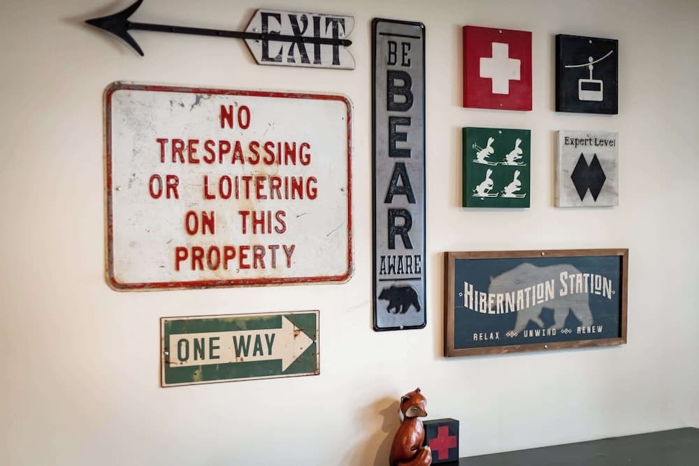 Luxe Mountain Chalet - Image 56