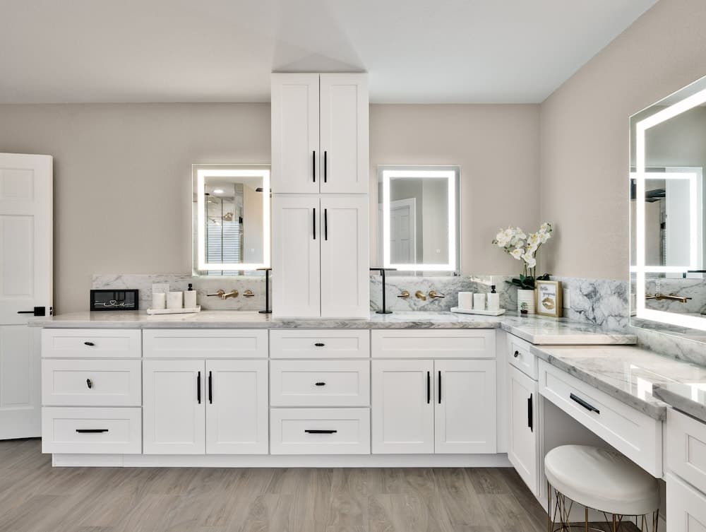 Paradise Palace - Image 10