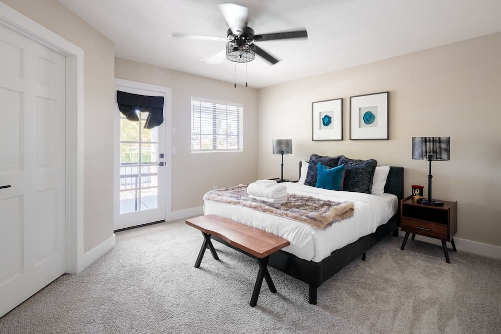 Paradise Palace - Image 15