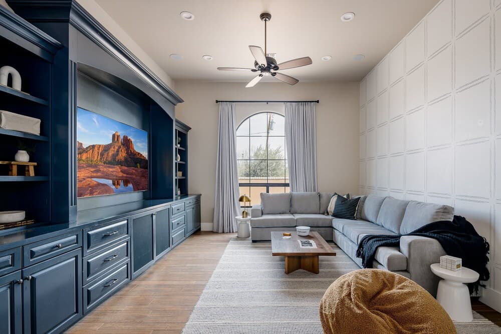 Poolside Paradise - Image 8