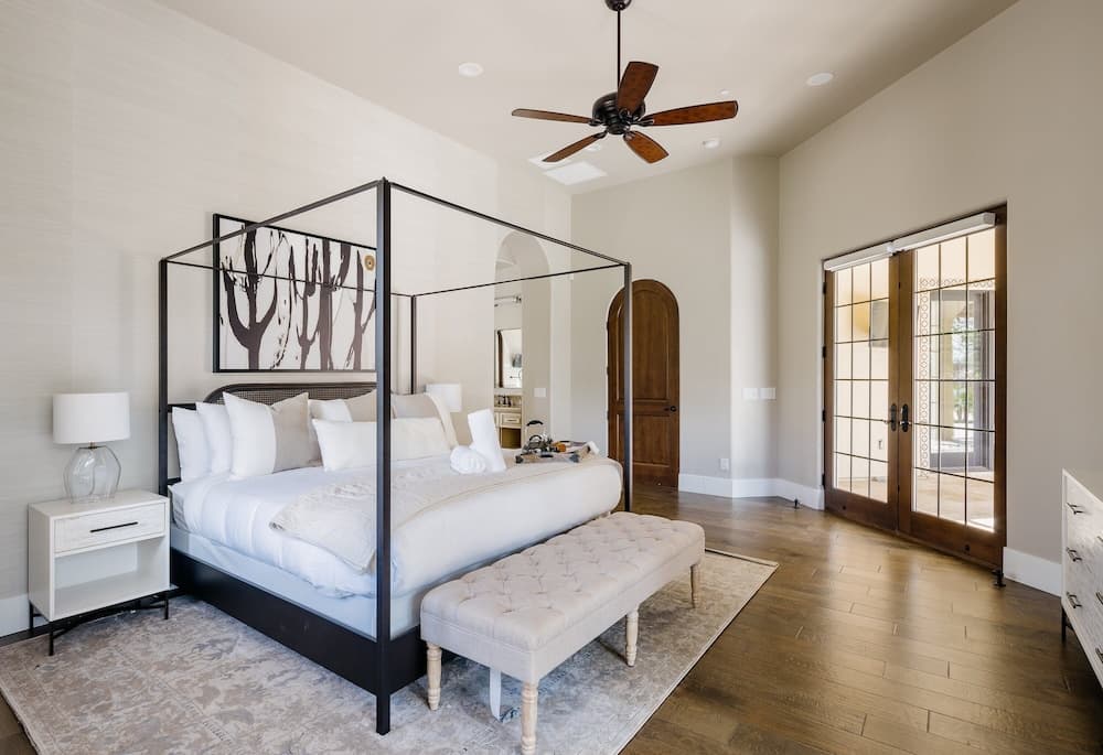 Poolside Paradise - Image 10