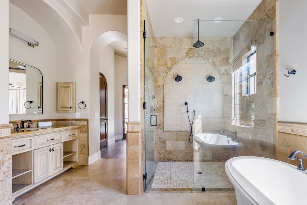 Poolside Paradise - Image 13