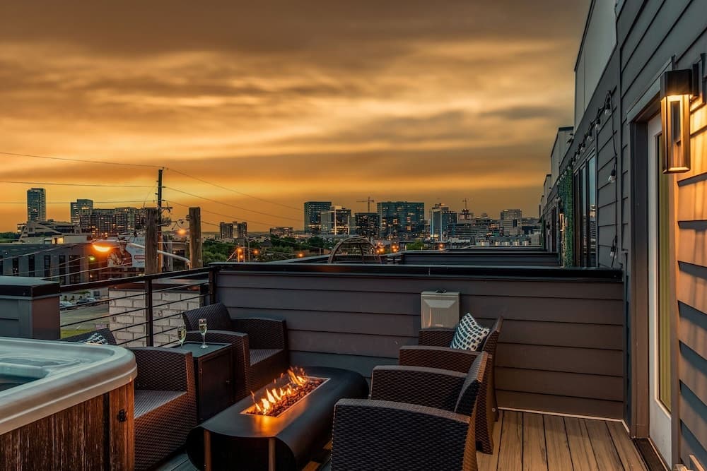 Luxe-tennessee Row - Image 2