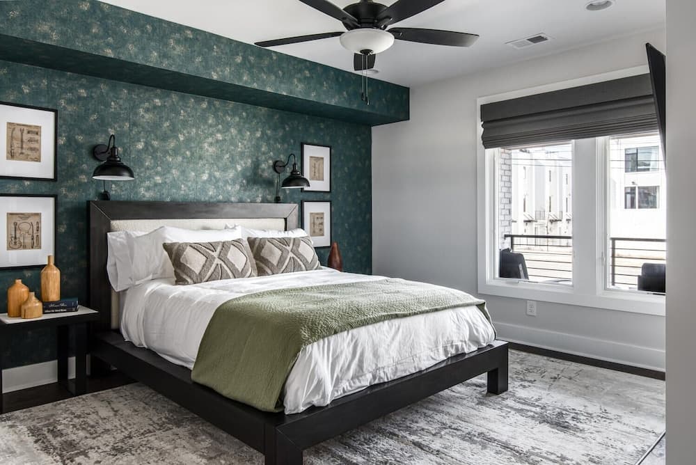 Luxe-tennessee Row - Image 4