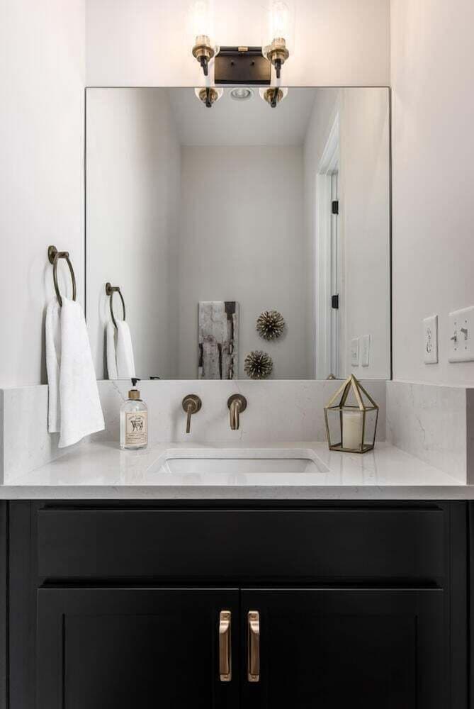 Luxe-tennessee Row - Image 8