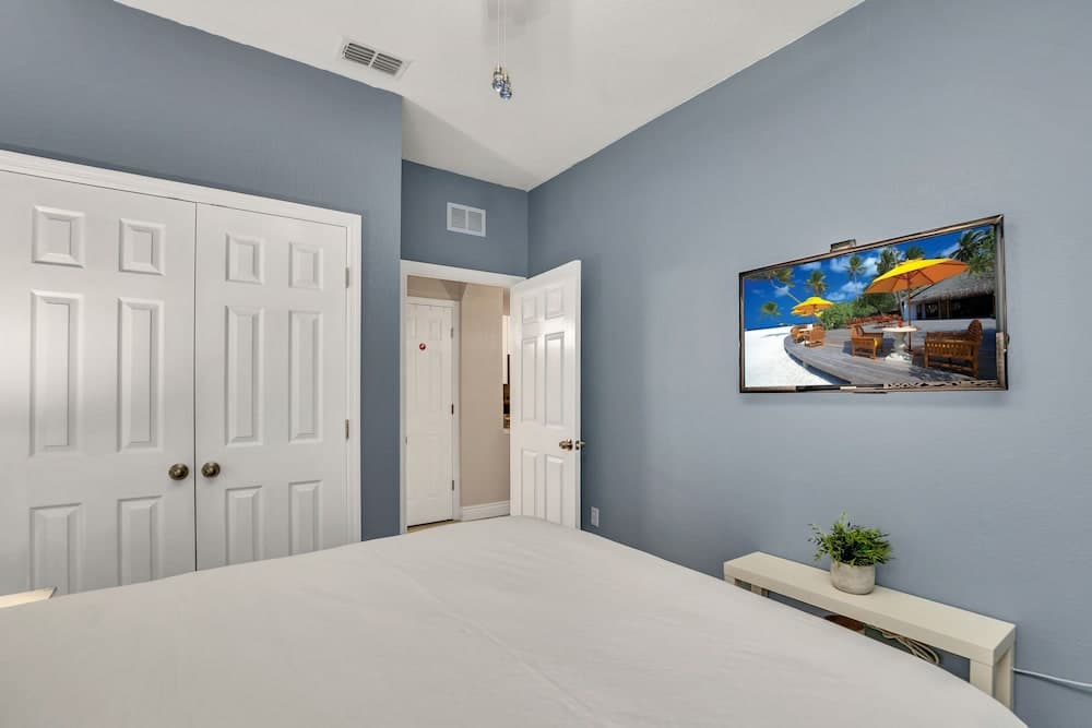 Comrow Condo #104 - Image 15