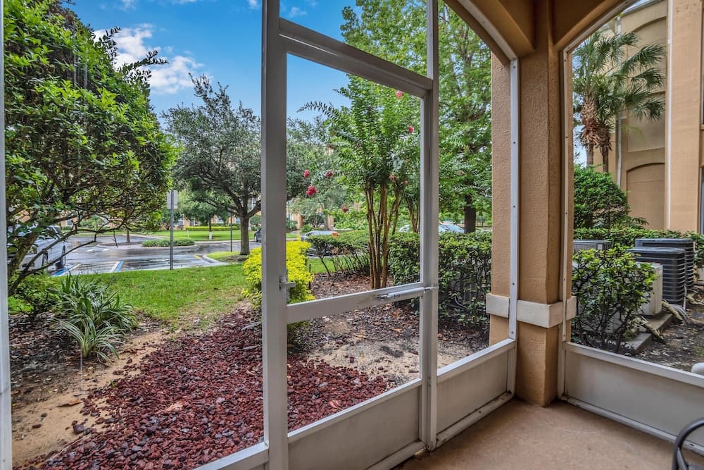 Comrow Condo #104 - Image 23